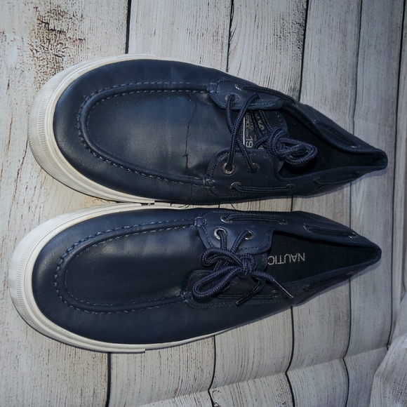 Nautica Men's Boat Shoes Size 9 - Picture 1 of 5